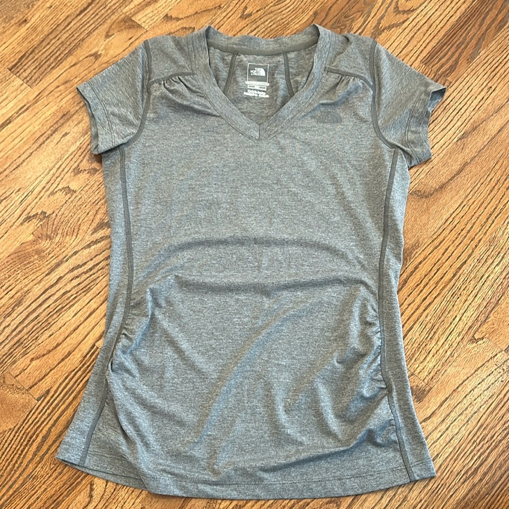 The North Face women’s Shirt